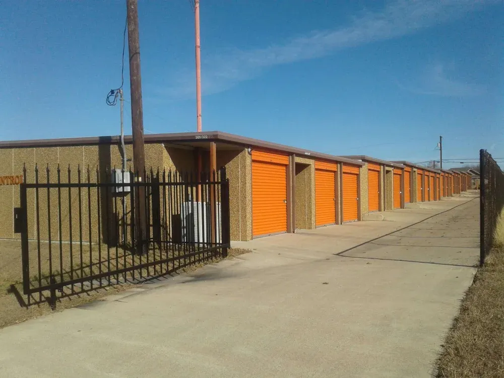 North West Hills Self Storage exterior
