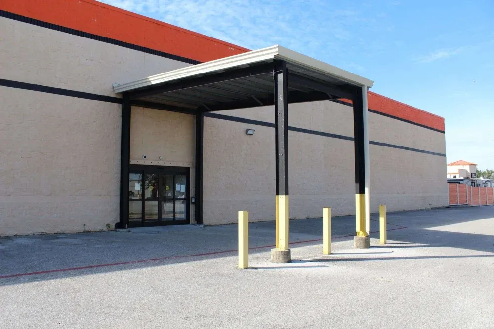 Pasadena's Best Storage exterior