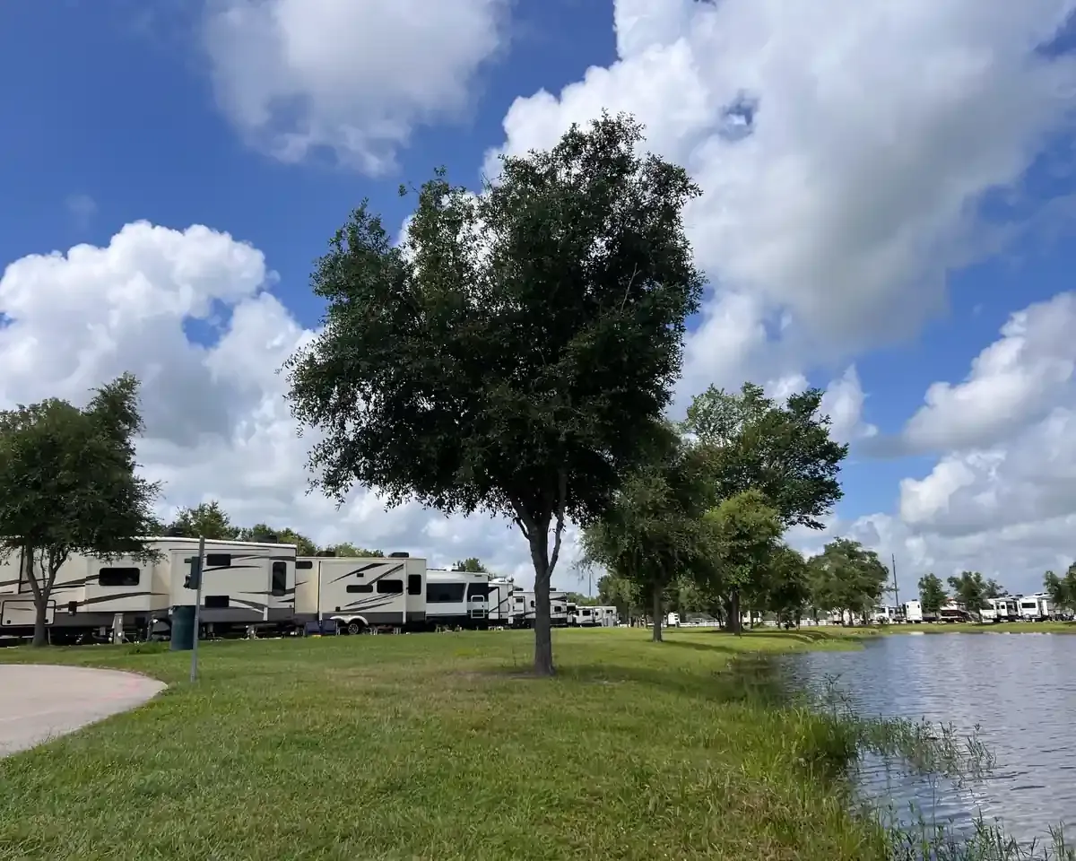 Kathy's Kampground exterior